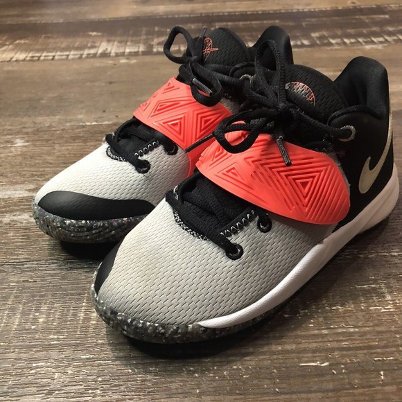 Nike Shoes Nike Youth Kyrie Flytrap Iii Boys 4y Grey Crimson